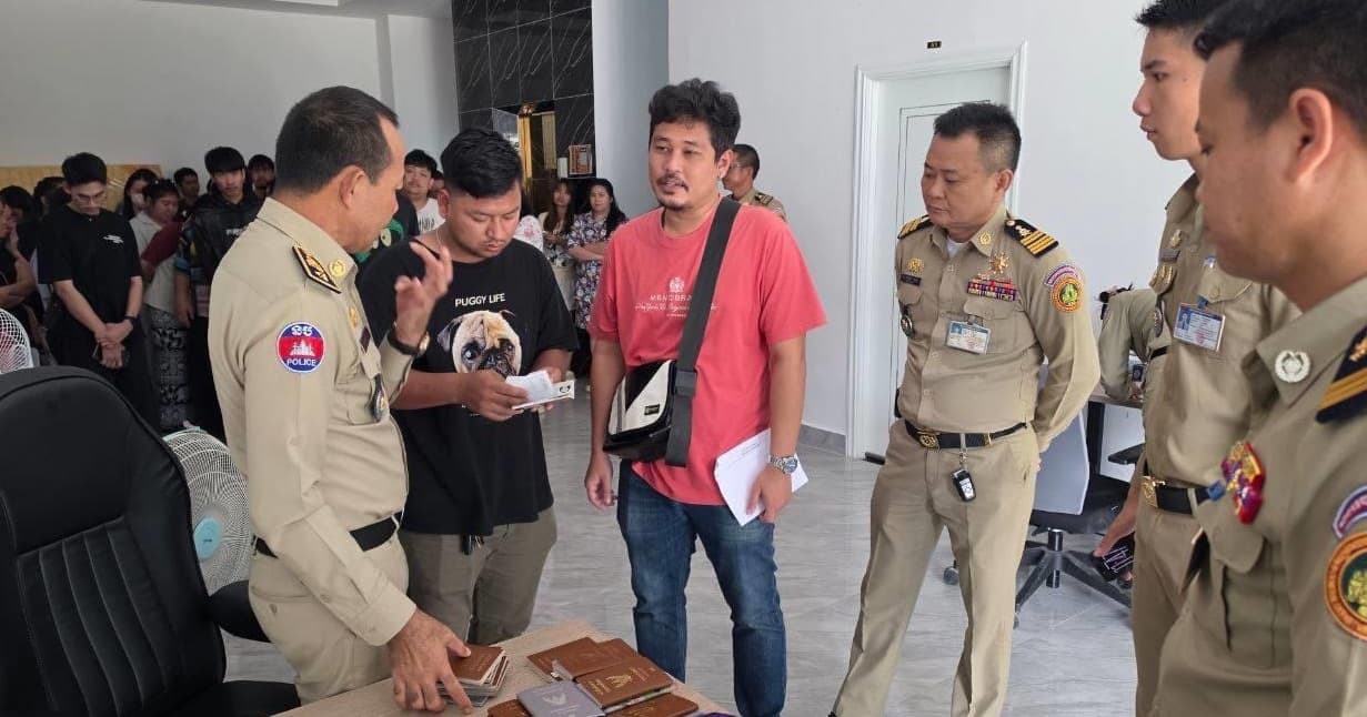 កម្លាំងគណៈបញ្ជាការឯកភាពខេត្តបន្ទាយមានជ័យ បន្តចុះត្រួតពិនិត្យរដ្ឋបាល២ទីតាំងទៀត នៅក្រុងប៉ោយប៉ែត រកឃើញជនជាតិថៃ ១២៥នាក់