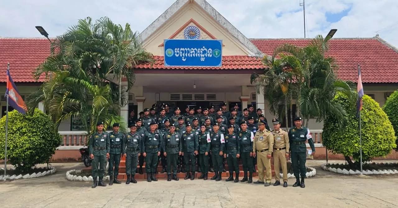 លោកឧត្តមសេនីយ៍ត្រី សឿម សារិទ្ធ ចាត់តាំងក្រុមការងារការិយាល័យសុខាភិបាលចុះពិនិត្យសុខភាព ជូនកម្លាំងនគរបាលជាតិដែលកំពុងឈរជើងតាមបន្ទាត់ព្រំដែនជួរមុខ