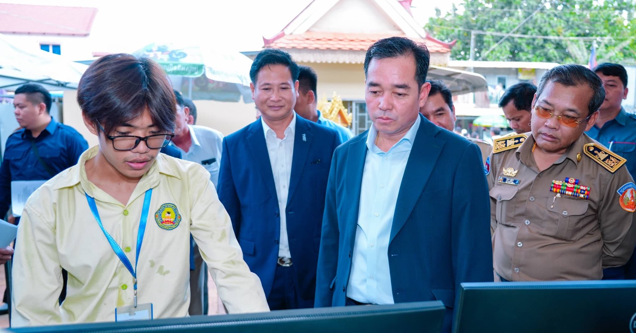 អភិបាលខេត្តកំពង់ចាម បំផុសឱ្យយុវជនមក​ទទួលការសិក្សាក្នុងកម្មវិធីបណ្តុះបណ្តាលជំនាញវិជ្ជាជីវៈ ស្របតាមអភិក្រម «រៀនឱ្យចប់ ឱ្យចេះ ឱ្យមានការងារធ្វើ»