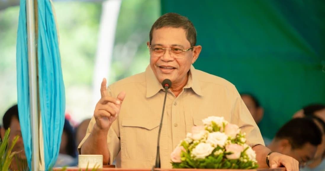 ឯកឧត្ដម កែ គឹមយ៉ាន សមាជិកគណៈអចិន្ត្រៃយ៍ គណៈ  កម្មាធិការកណ្ដាលគណបក្សប្រជាជនកម្ពុជា និងជាប្រធានក្រុមការងារគណបក្សចុះមូលដ្ឋាន ខេត្តបន្ទាយមានជ័យ បានអញ្ជើញចូលរួមជាអធិបតីនៅក្នុងពិធីសំណេះសំណាលជាមួយមន្រ្តីគណបក្សស្រុក ឃុំ សាខាបក្សភូមិ យុវជនគណបក្ស ស្រុកអូជ្រៅ ខេត្តបន្ទាយមានជ័យ។