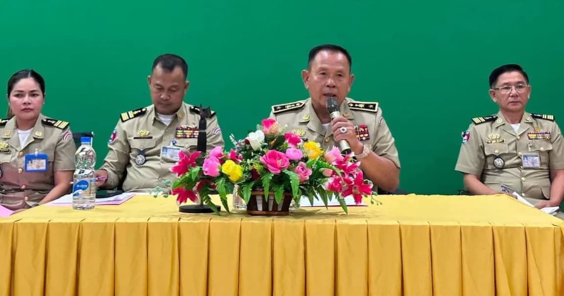 លោកឧត្តមសេនីយ៍ត្រីស៊ីវ សុជាតិ ជំរុញឲ្យនគរបាលស្រុកមង្គលបូរី ល្បាតត្រួតពិនិត្យតាមមូលដ្ឋានជាប្រចាំដើម្បី ភូមិ ឃុំ សង្កាត់ មានសុវត្ថិភាព