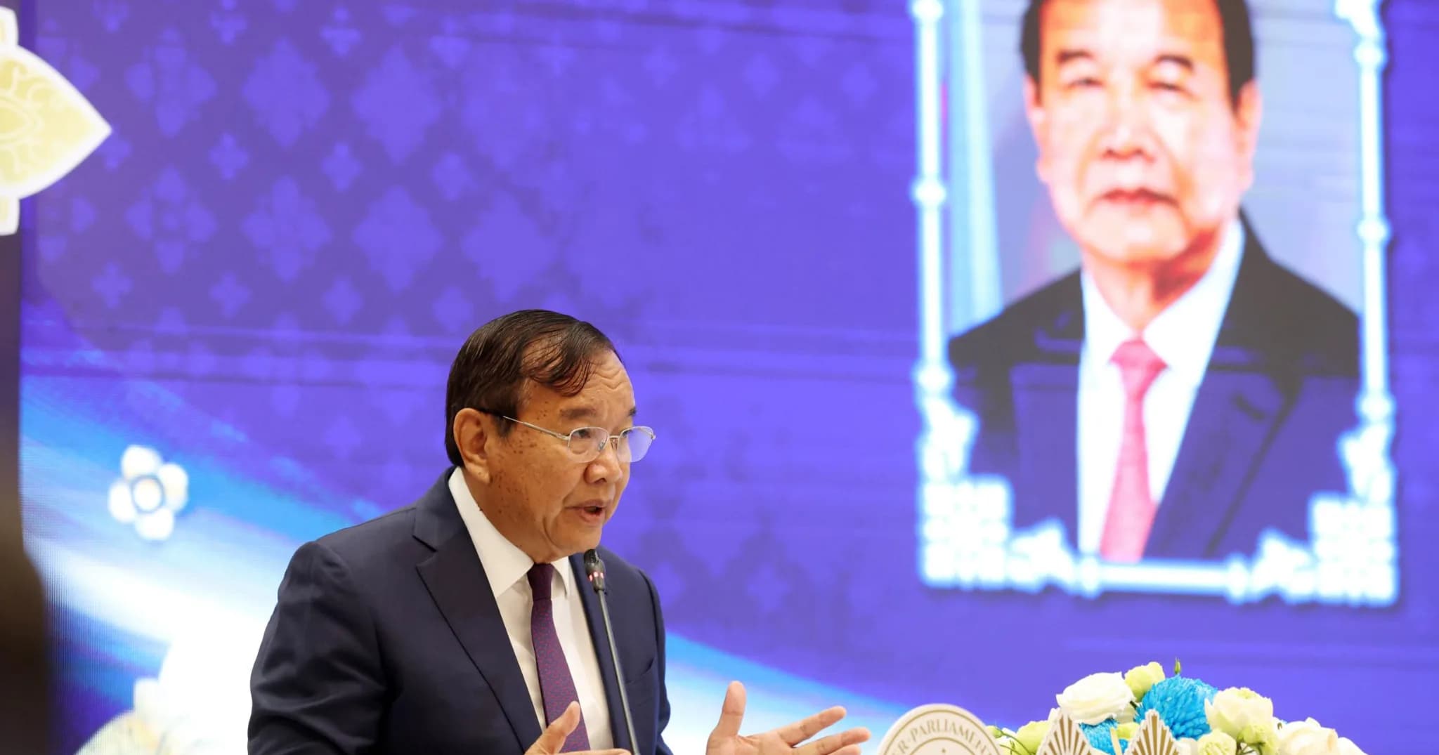 ប្រមុខការទូតកម្ពុជា៖ ច្បាប់អន្តរជាតិអាចបំពេញតួនាទីបាន លុះត្រាតែវាត្រូវបានគោរពយ៉ាងជាប់លាប់, យើងមិនអាចការពារច្បាប់អន្តរជាតិ តែពេលដែលវាបម្រើផលប្រយោជន៍ភ្លាមៗរបស់យើង ហើយមើលរំលងនៅពេលដែលវាមិនស្របនឹងផលប្រយោជន៍យើងទេ
