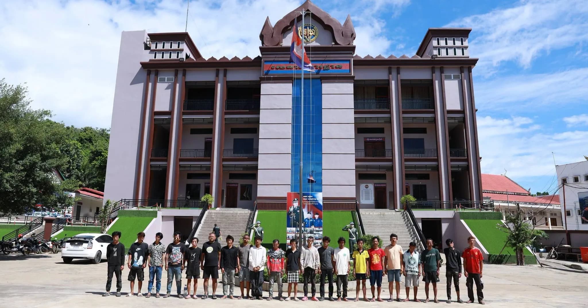 កងរាជឣាវុធហត្ថខេត្តបញ្ជូនយុវជនចមនួន២១នាក់ទៅសាលាដំបូងខេត្តឣនុវត្តតាមនីតិវិធី ពាក់ព័ន្ធករណីប្រើប្រាស់ដោយខុសច្បាប់នូវសារធាតុញៀន...