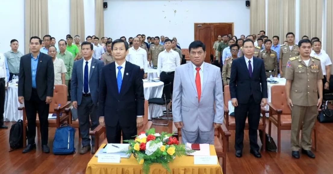 កិច្ចប្រជុំពិគ្រោះយោបល់រវាងរដ្ឋបាលថ្នាក់ក្រោមជាតិនិងប្រតិបត្តិករផ្គត់ផ្គង់ទឹកស្អាតឯកជននិងដៃគូពាក់ព័ន្ធនានា ក្នុងខេត្តបន្ទាយមានជ័យ លើប្រធានបទស្ដីពី"រួមគ្នាបង្កើនលទ្ធភាពទទួលបានសេវាទឹកស្អាត"