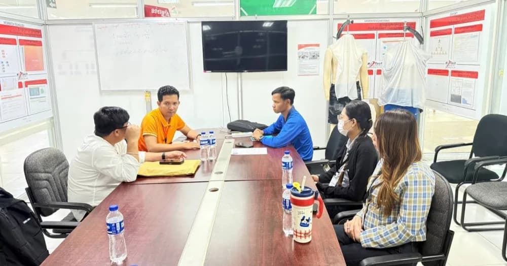 ក្រសួងការងារបានធានាពីអត្ថប្រយោជន៍ស្របច្បាប់ជូនកម្មករទាំង ៣រោងចក្រនៅបន្ទាយមានជ័យដែលប៉ះពាល់ដោយថៃឈ្លានពាន ខណៈដែលរោងចក្រក្នុងស្រុកកើនឡើង ឱកាសការងាររាប់ម៉ឺនកន្លែង
