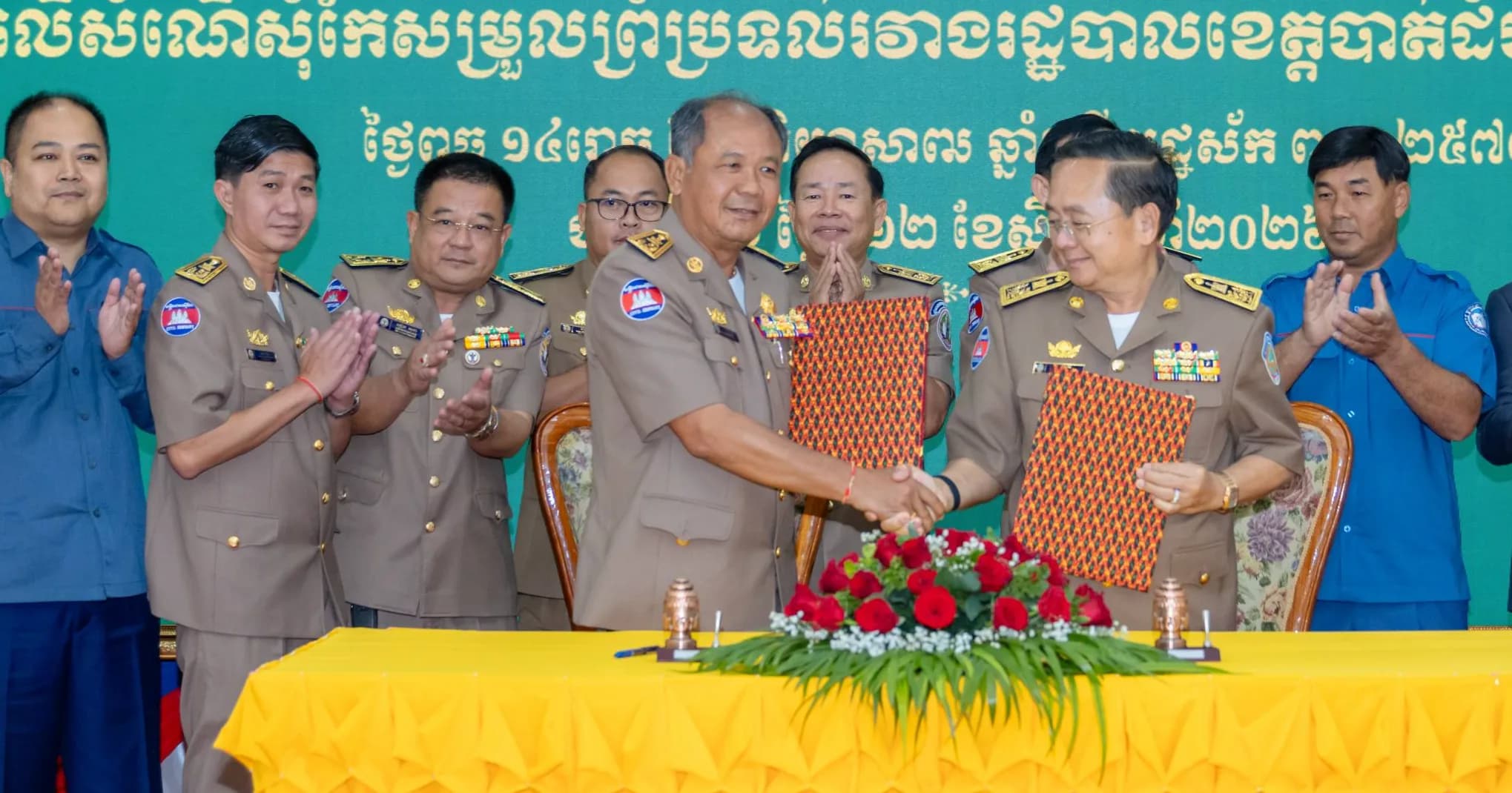 រដ្ឋបាលខេត្តបាត់ដំបង និងរដ្ឋបាលខេត្តបន្ទាយមានជ័យ សម្រេចចុះហត្ថលេខា លេីសំណេីរសុំកែសម្រួលព្រំប្រទល់រដ្ឋបាលរវាងខេត្តទាំងពីរ