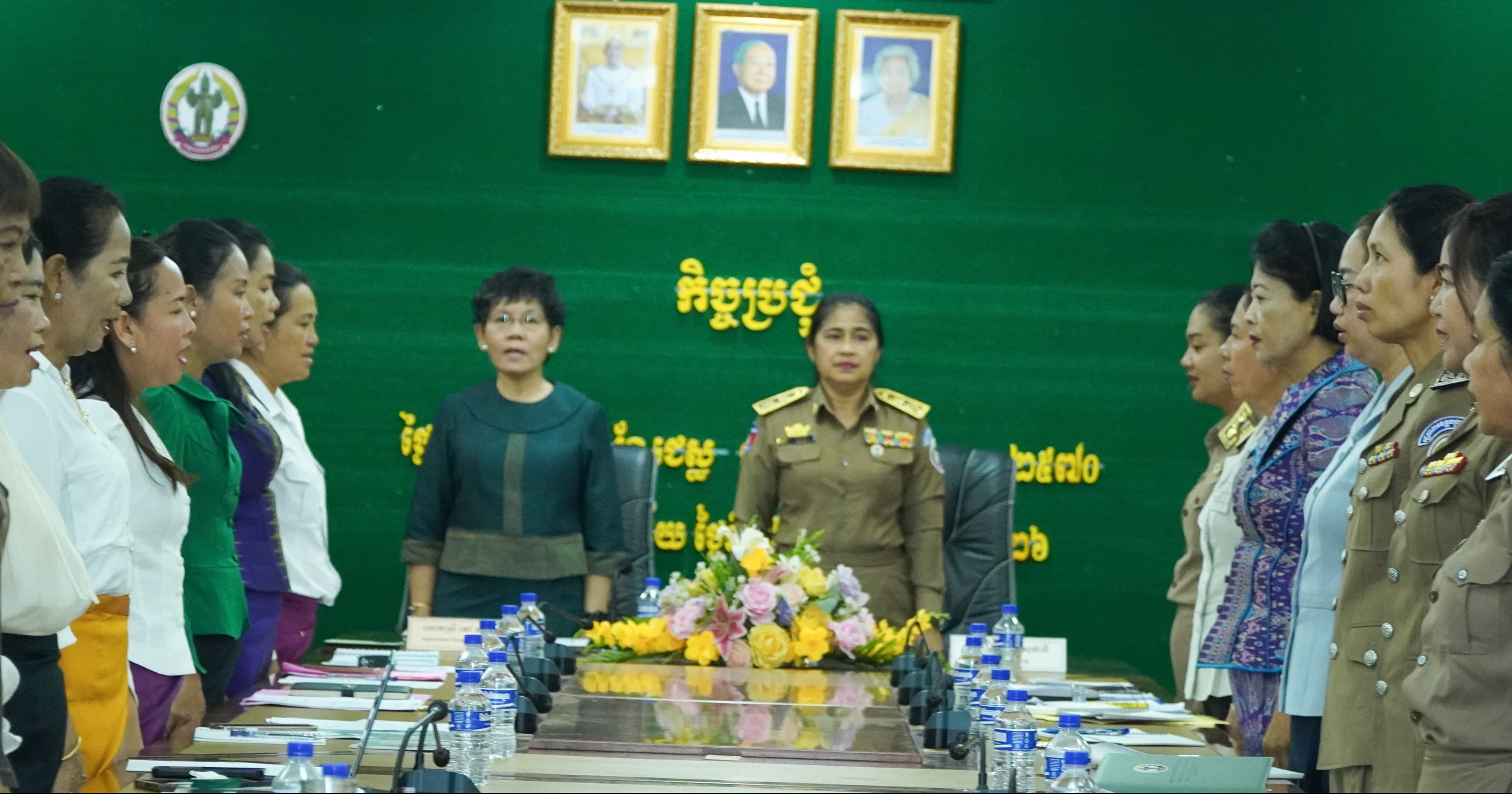 ខេត្តបន្ទាយមានជ័យ រៀបចំកិច្ចប្រជុំពិភាក្សា និងសិក្សាស្វែងយល់ពីការបញ្ជ្រាបយេនឌ័រ និងការលើកកម្ពស់តួនាទីស្ត្រីក្នុងភាពជាអ្នកដឹកនាំ នៅរដ្ឋបាលថ្នាក់ក្រោមជាតិ