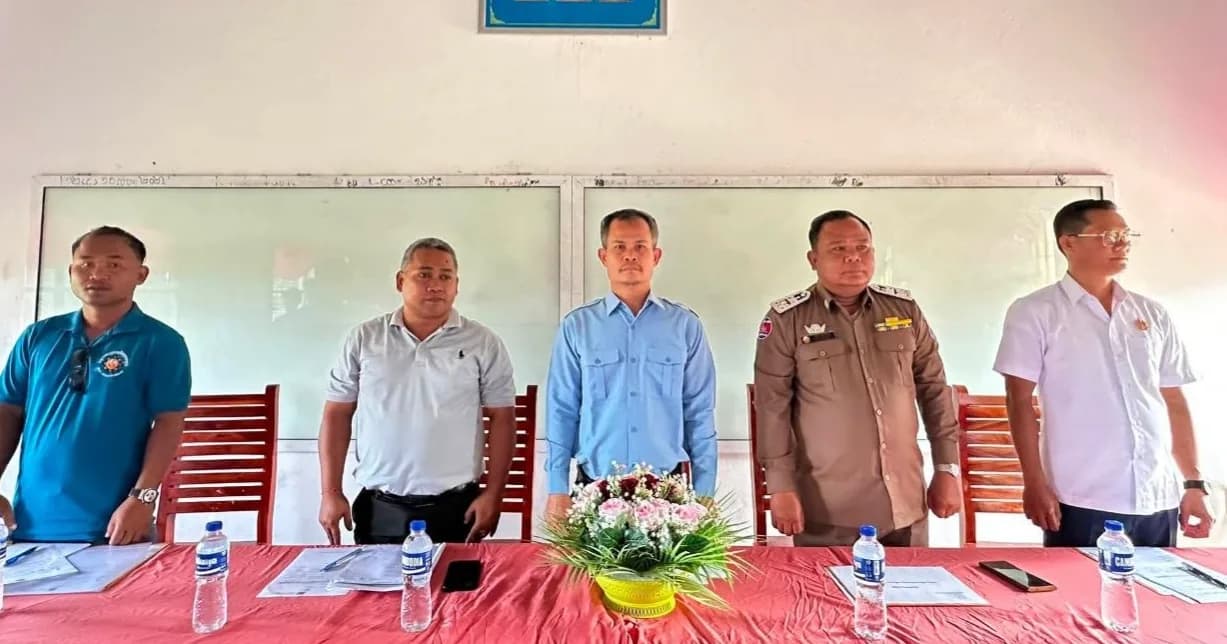 លោក ឈូ ប៊ុនរឿង អញ្ជើញជាគណៈអធិបតីក្នុងកិច្ចប្រជុំបើកការដ្ឋានសាងសង់អគារសិក្សា និងបន្ទប់ទឹក នៅវិទ្យាល័យផ្គាំ