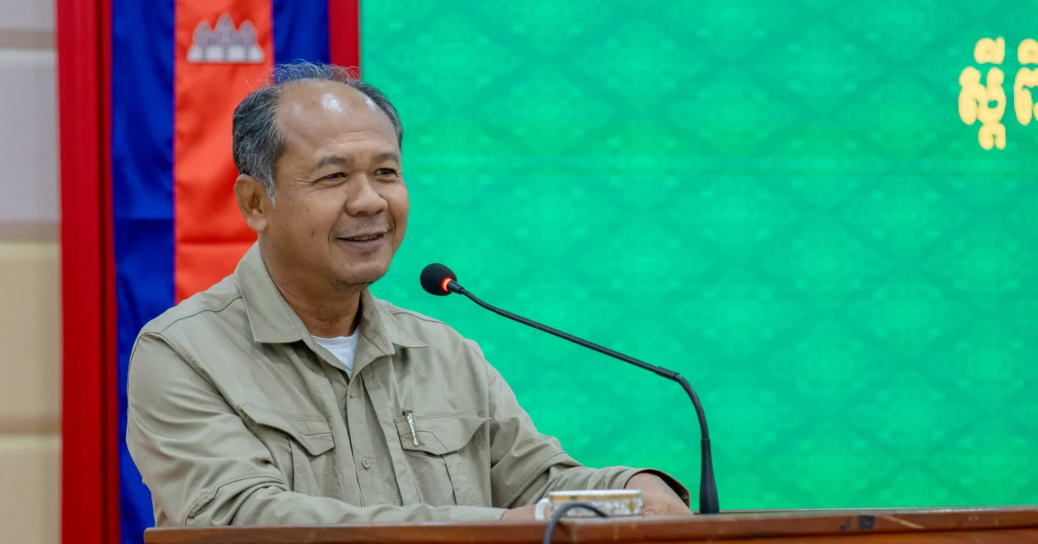 ឯកឧត្តម អ៊ុំ រាត្រី បានអញ្ជើញជាអធិបតីភាពបើកកិច្ចប្រជុំស្ដីពី ផលសម្រេចបានលើការអនុវត្តគម្រោងអាហារូបត្ថម្ភនៅកម្ពុជា
