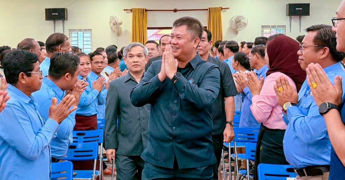 ឯកឧត្ដម ហ៊ុន ម៉ានិត អញ្ជើញប្រកាសសមាសភាពលេខាធិការដ្ឋាន និងសាខាសមាគមអតីតយុទ្ធជន និងនិវត្តន៍ជនកម្ពុជាស្រុកស្ទឹងត្រង់
