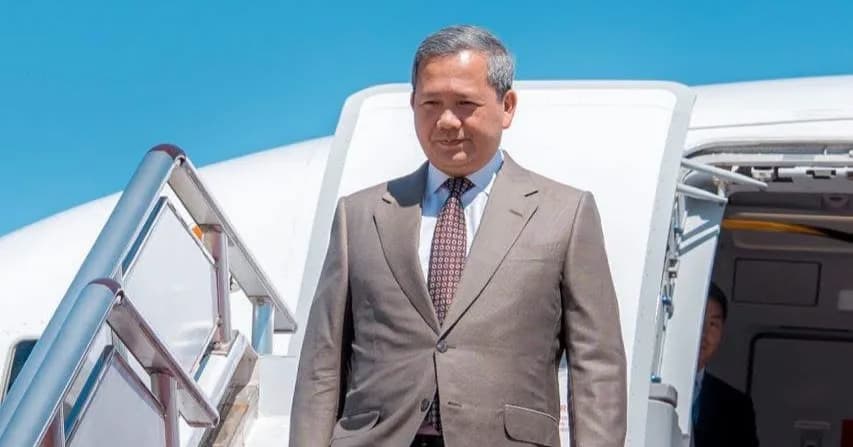 សម្តេចមហាបវរធិបតី ហ៊ុន ម៉ាណែត  អញ្ជើញទៅដល់អាកាសយានដ្ឋានអន្តរជាតិប៉េកាំង ដើម្បីបំពេញទស្សនកិច្ចការងាររយៈពេល ៣ថ្ងៃ