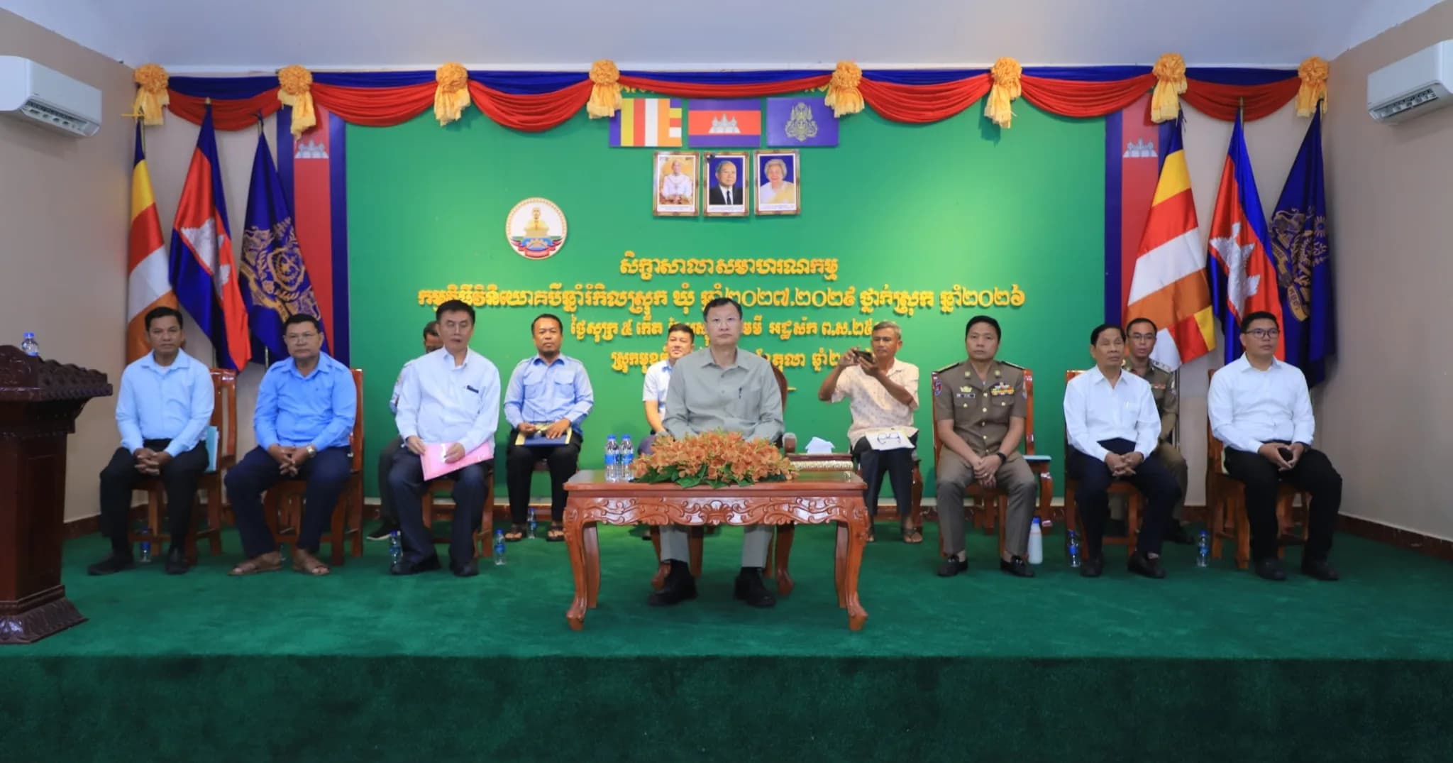 រដ្ឋបាលស្រុកមុខកំពូល រៀបចំសិក្ខាសាលាសមាហរណកម្មកម្មវិធីវិនិយោគបីឆ្នាំរំកិលស្រុក ឃុំ ឆ្នាំ២០២៧-២០២៩ នៅថ្នាក់ស្រុក ឆ្នាំ២០២៦