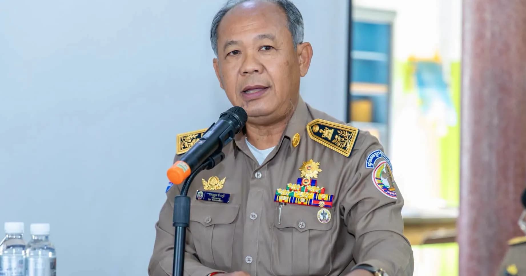 ឯកឧត្ដម​ អ៊ុំ​ រាត្រី​ អភិបាល​ នៃគណៈអភិបាលខេត្តបន្ទាយមានជ័យ​ អញ្ជេីញជាអធិបតីភាព​ ផ្សព្វផ្សាយ​ ព្រះរាជក្រឹត្យស្តីពីលក្ខន្តិកៈដោយឡែក នៃអង្គគ្រូបង្រៀន​ ដល់បុគ្គលិកអប់រំនៅមូលដ្ឋានគ្រឹះស្ថានសិក្សាសាធារណៈ​ នៅស្រុកមង្គលបូរី។