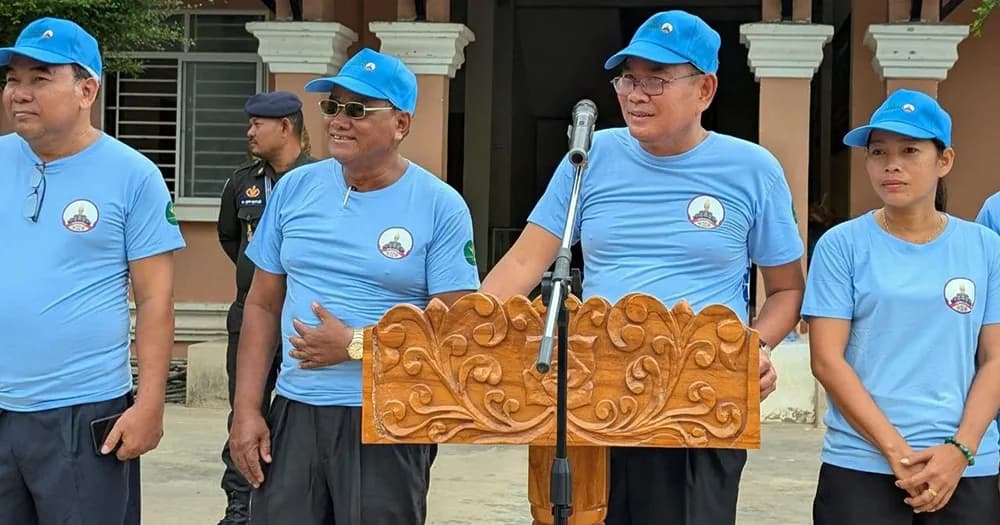 ស្រុកថ្មពួកបើកយុទ្ធនាការសម្អាតទីរួមស្រុក ក្រោមពាក្យស្លោក ផ្ទះស្អាត មនុស្សស្អាត សុខភាពល្អ