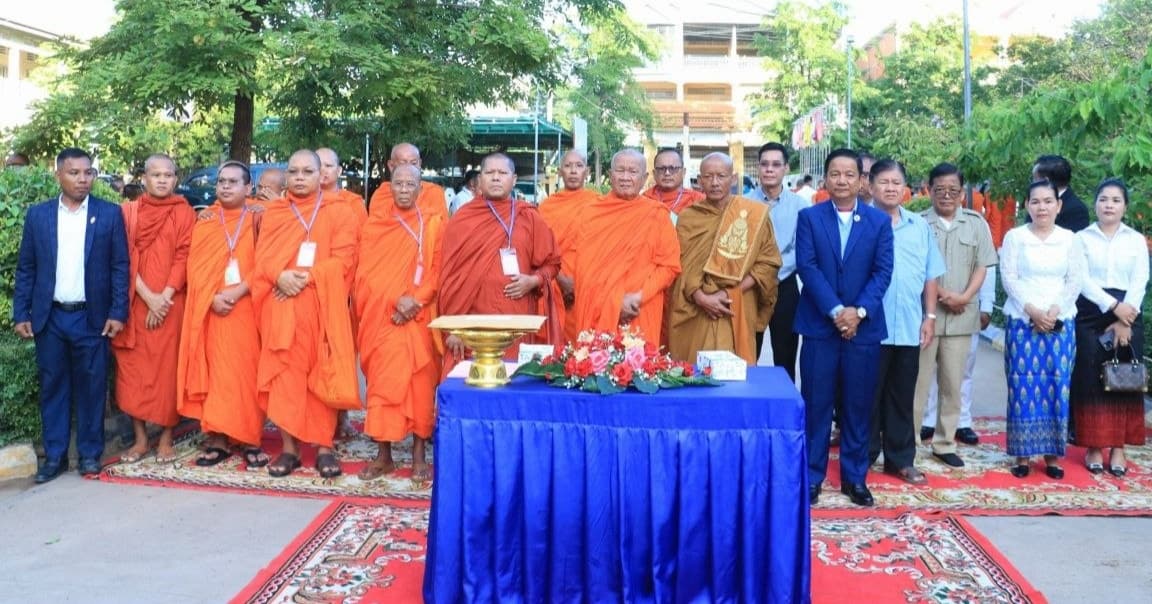 សមណ:សិស្ស សិស្សសរុបចំនួន 1 535អង្គ/នាក់ ត្រូវបានប្រឡងយកវិញ្ញាបនបត្រ ថ្នាក់ត្រី ទោ ឯក នៅវិទ្យាល័យសិរីសោភ័ណ ។